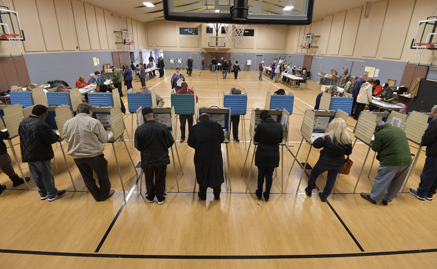 Midterm election voting in Belleville area